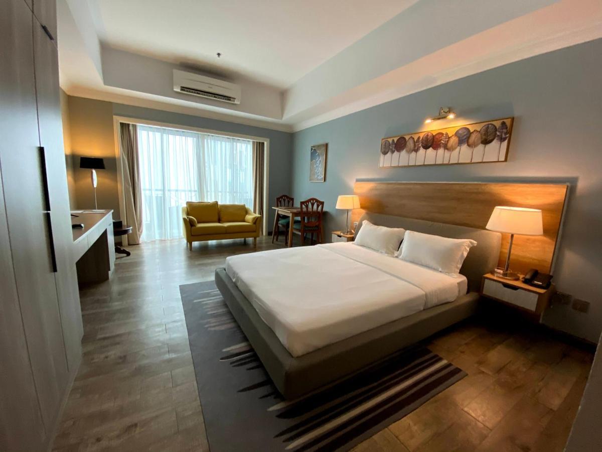 The Lanes Hotel Tutong Esterno foto