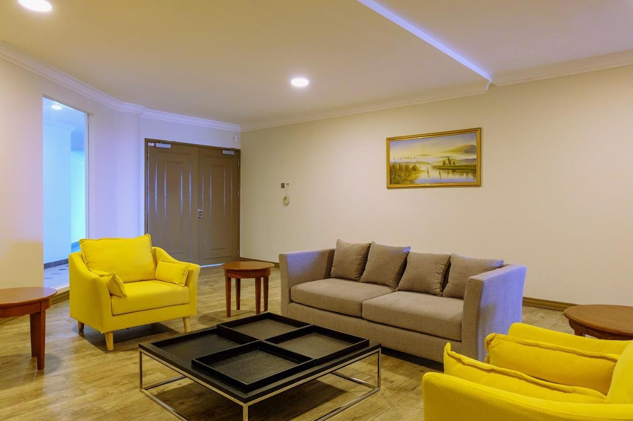 The Lanes Hotel Tutong Esterno foto